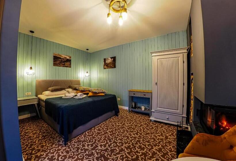 تختخواب و صبحانه Residence Rooms Bucovina
