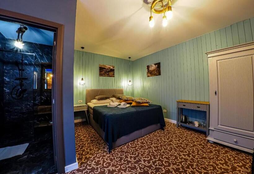 تختخواب و صبحانه Residence Rooms Bucovina
