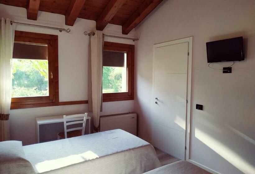 هتل Agriturismo Le Colonie