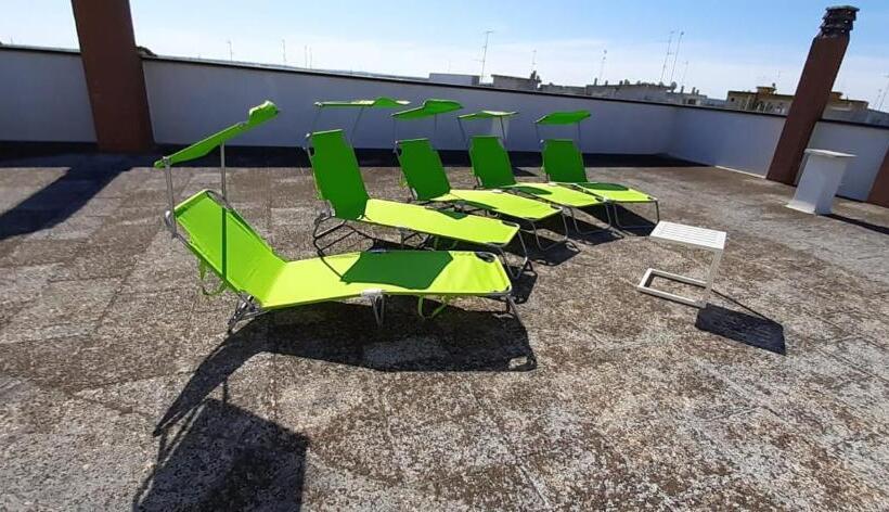 פנסיון La Casa Di Mariagrazia Rooms Con Cucina Condivisa E Terrazza