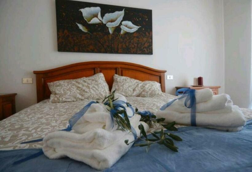 פנסיון La Casa Di Mariagrazia Rooms Con Cucina Condivisa E Terrazza