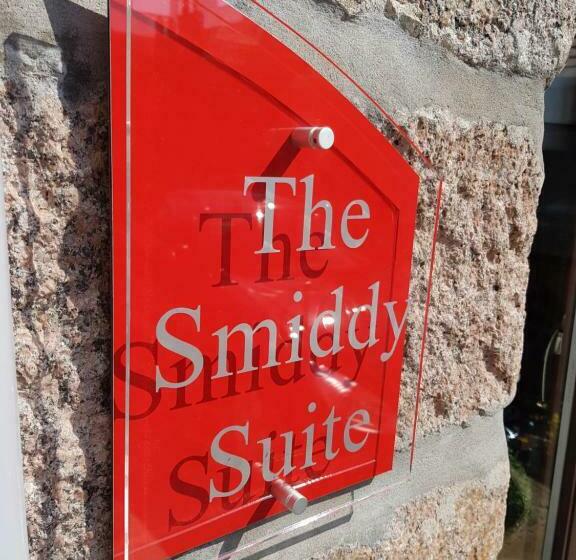 펜션 The Smiddy Suite
