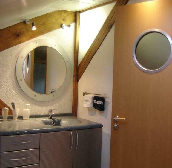 مبيت وإفطار Les Aubretias