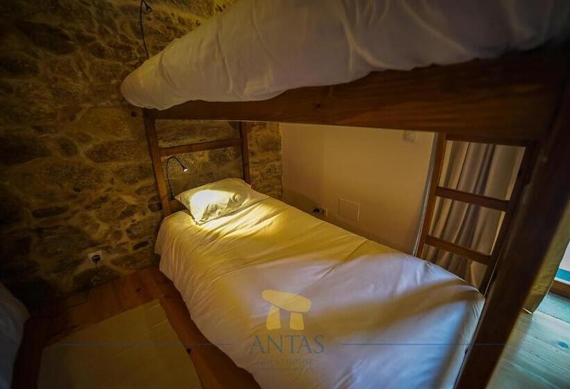 پانسیون Antas Guest House