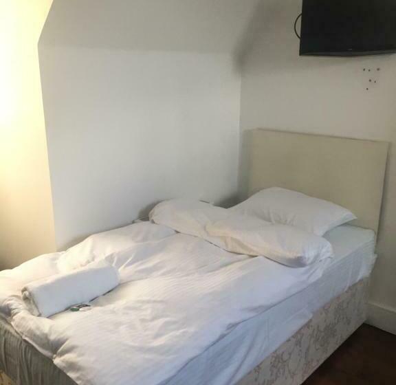 Пансион Benjamin Guest House