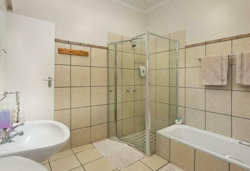 ペンション La La Dathel Guesthouse