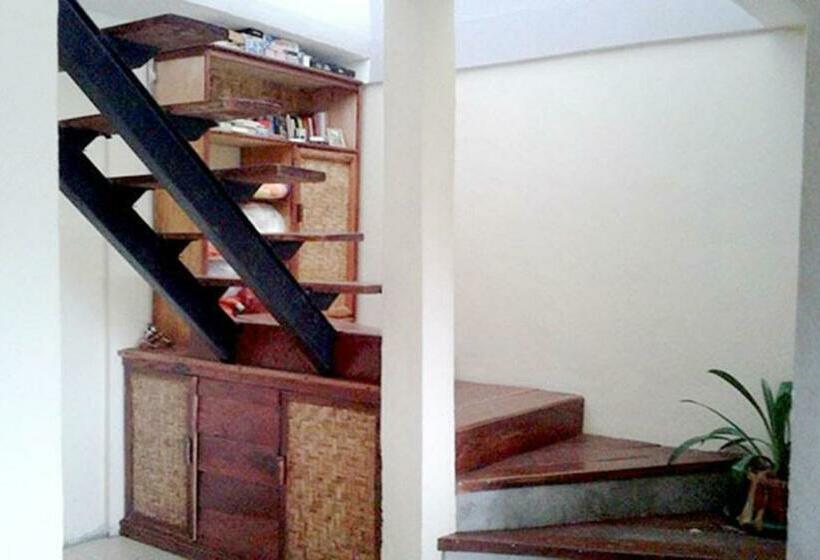 פנסיון Merdeka House