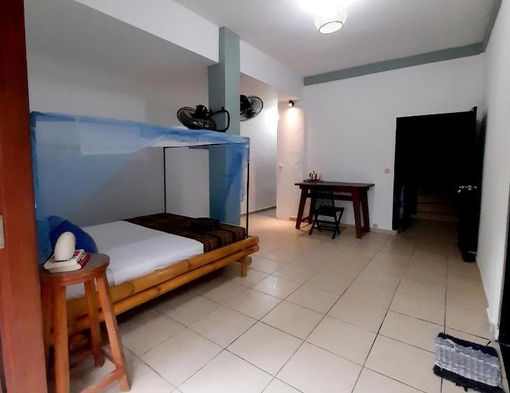 פנסיון Merdeka House