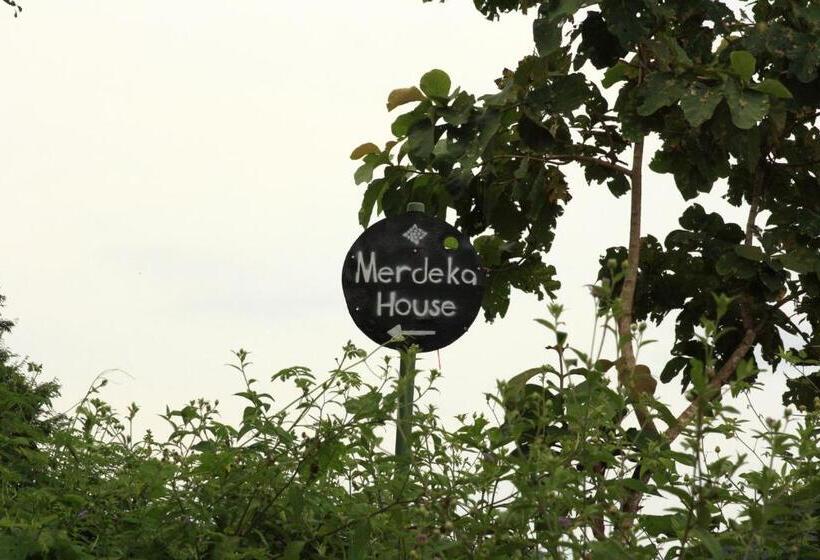 פנסיון Merdeka House