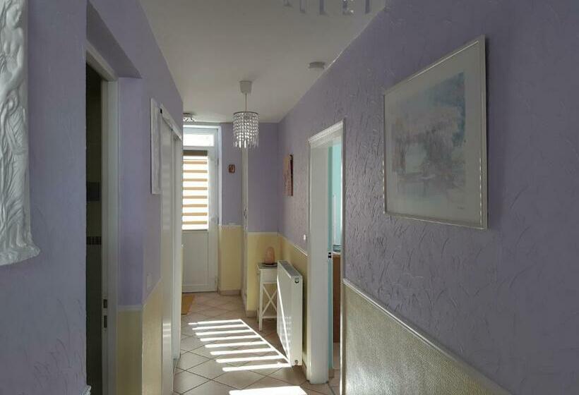 ペンション Village De Vie