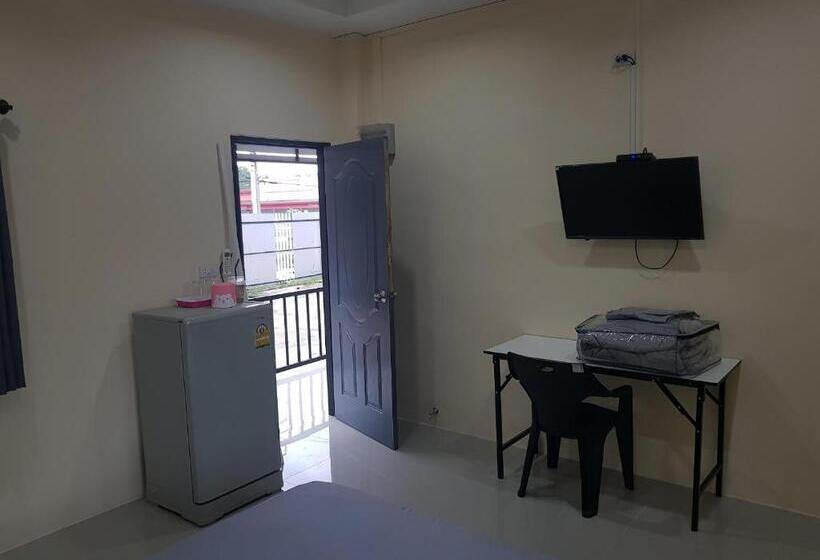 هاستل Room62