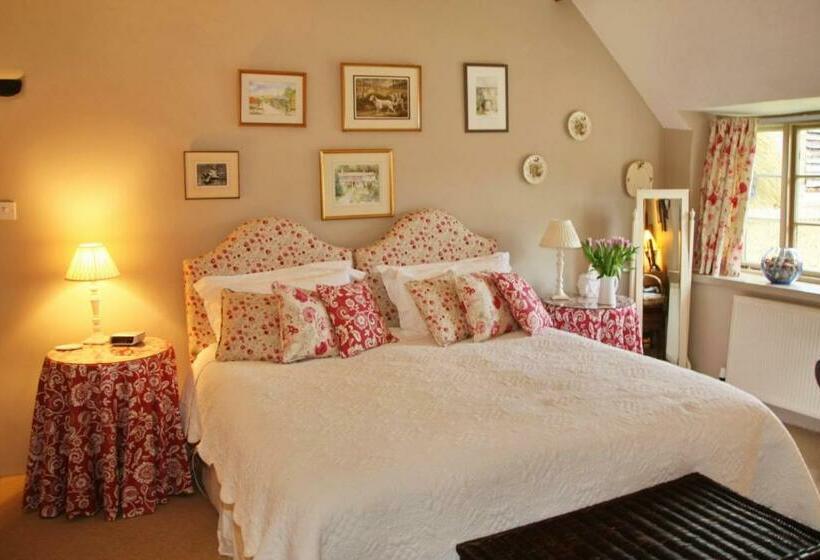 مبيت وإفطار Brook Farmhouse