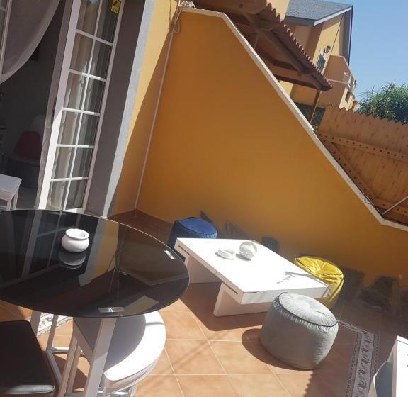 تختخواب و صبحانه La Casita Del Corazon