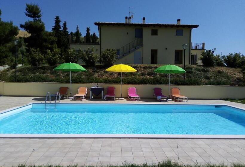 호텔 Agriturismo Terra Dei Falchi