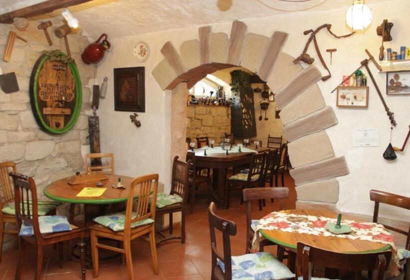 Pensão Weinkeller Wölk