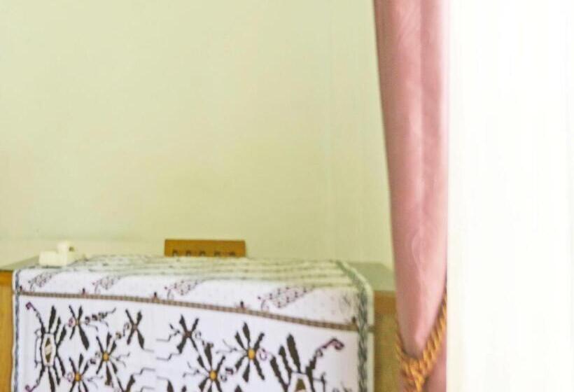 هتل Oyo 90492 Papi Inn Guesthouse