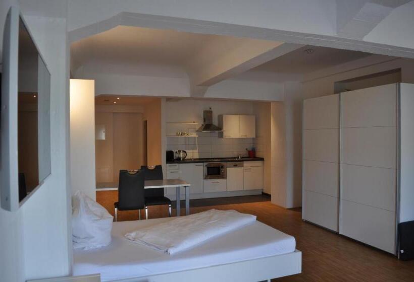 New Age Boardinghouse