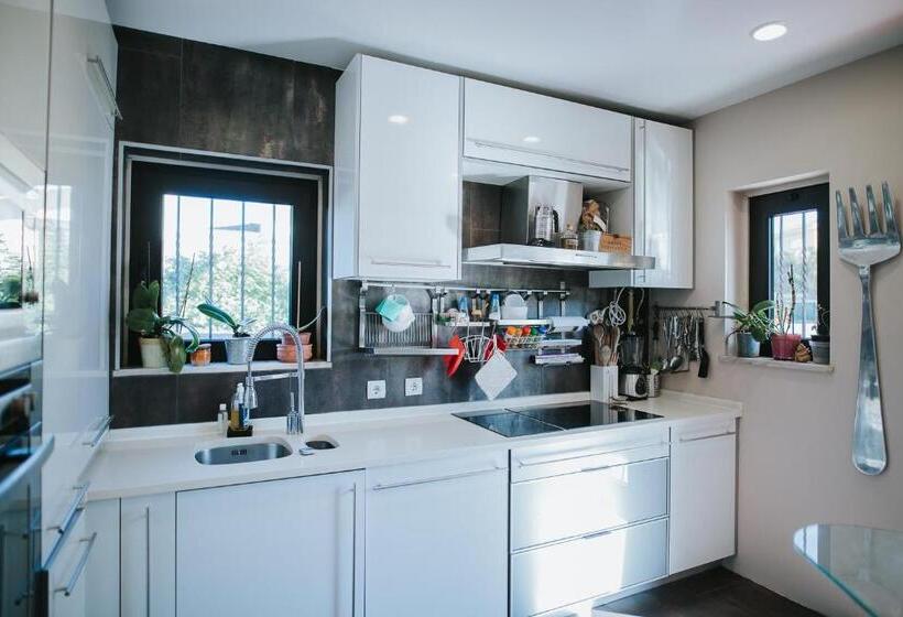 پانسیون Lourenço S House Deluxe Cascais