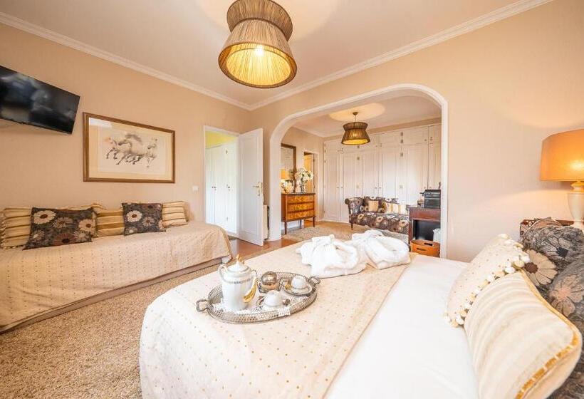 پانسیون Lourenço S House Deluxe Cascais