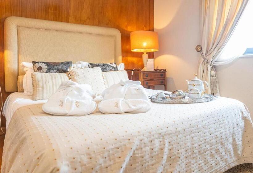 پانسیون Lourenço S House Deluxe Cascais