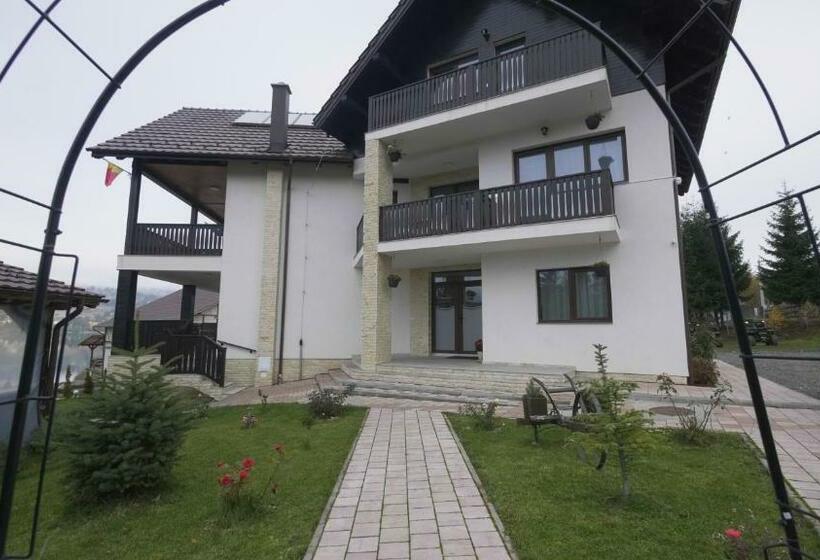 پانسیون Aqualina Colibita   Pe Malul Lacului