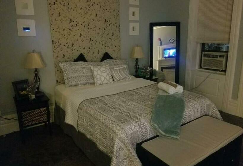 بنسيون Irving Manor