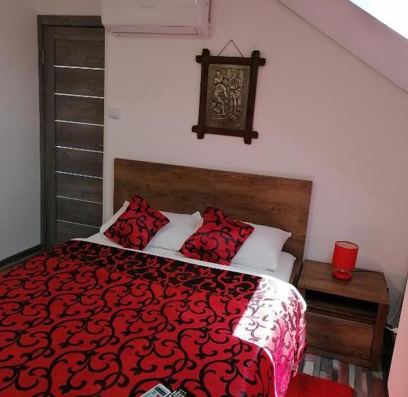 بنسيون Rasnov Retreat