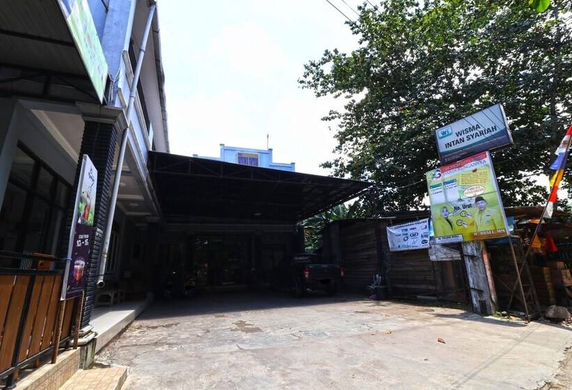 پانسیون Wisma Intan