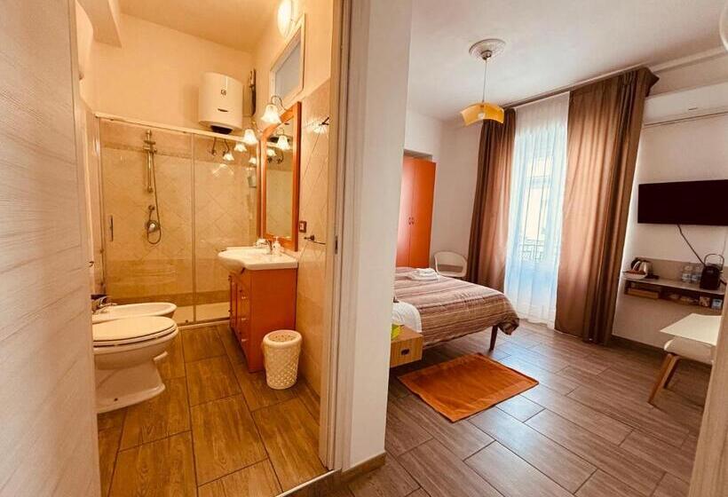 تختخواب و صبحانه Sweet Rooms Cagliari
