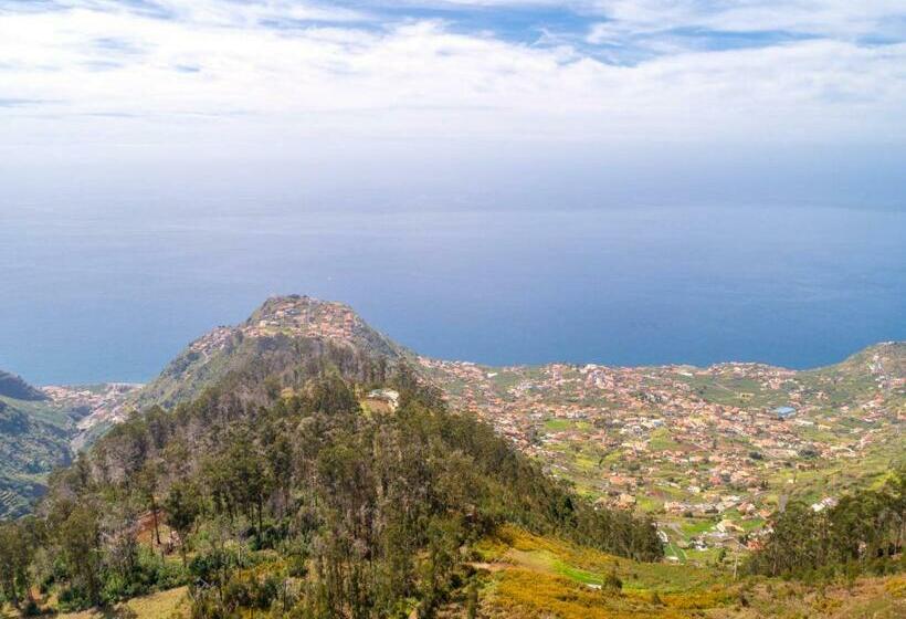 پانسیون Rochão Village By Rent2u, Lda