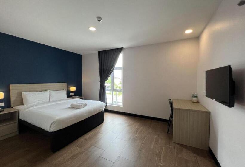 Zone Hotels, Telok Panglima Garang