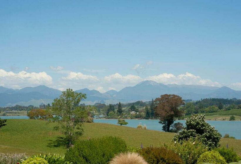 Bed and Breakfast 117 Higgs Room With A View