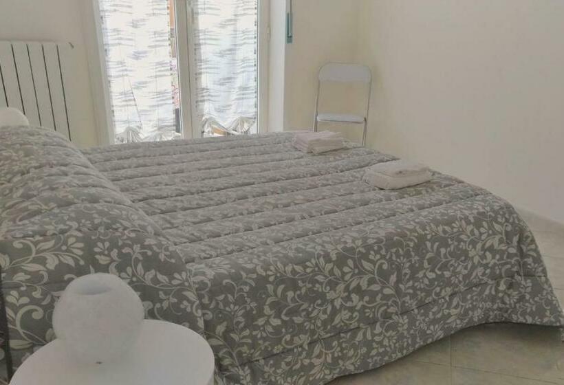 تختخواب و صبحانه Il Soffione Home