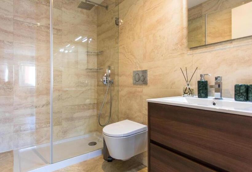 تختخواب و صبحانه Lx Design Apartment Near Congress Center
