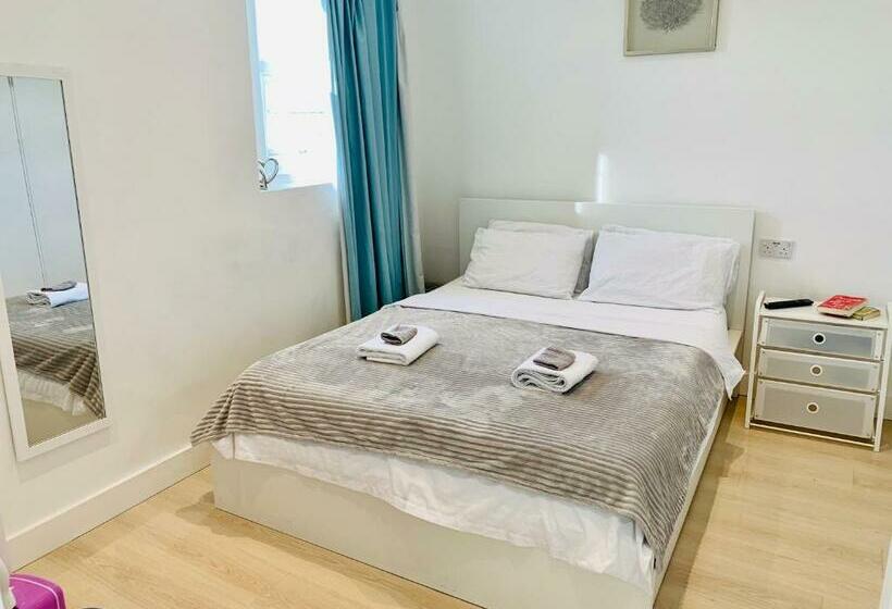 مبيت وإفطار Quiet Cosy Rooms