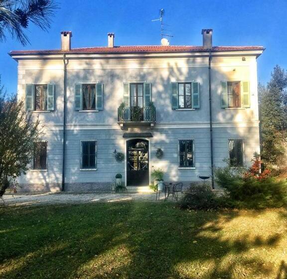 مبيت وإفطار Villa Manto