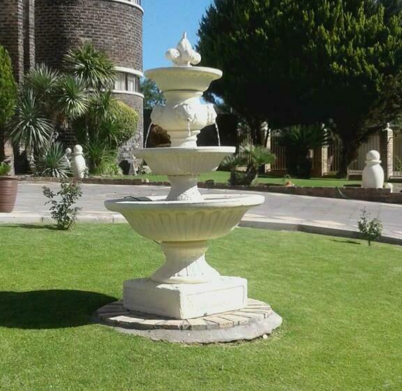 פנסיון Karoo View Guesthouse Cradock