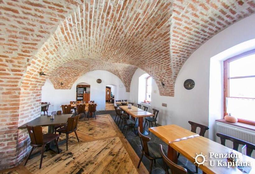 پانسیون Penzion U Kapitána