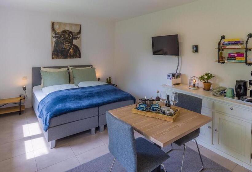 Bed And Breakfast: Bij Ons Achter