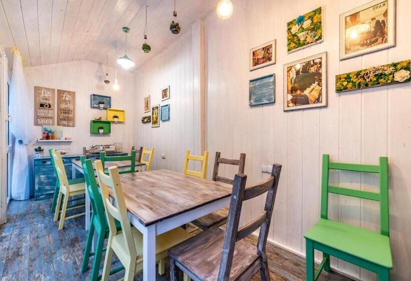 Пансион Bonton Apartments Sibiu, Сибиу лучшие предложения на Destinia