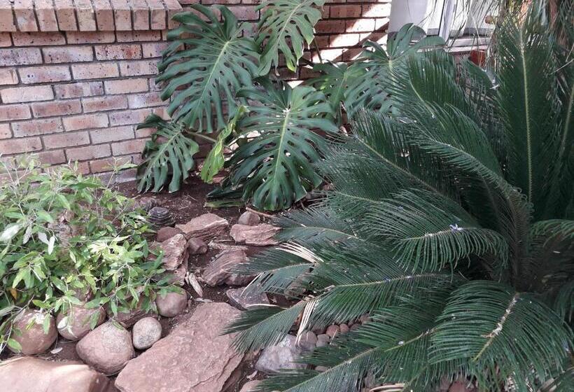 ペンション Burgersfort Gastehuis