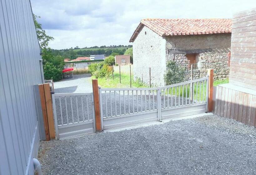 بنسيون Gite De La Mariée à 7mn Du Puy Du F0u