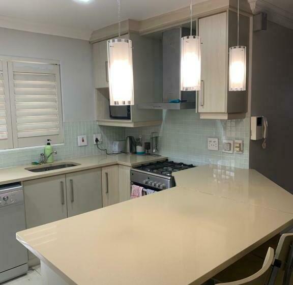 פנסיון Oceansnest Guest House
