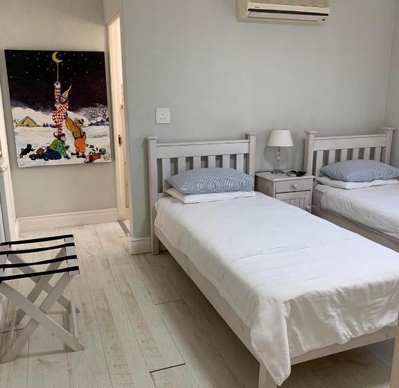 Пансион Oceansnest Guest House