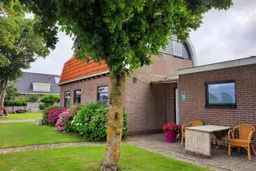 پانسیون Private Logies Texel Woodart