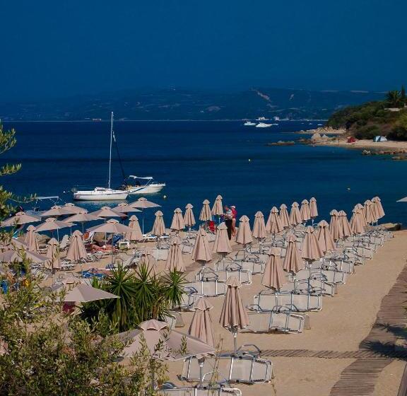 استراحتگاه Aristoteles Holiday Hotel And Spa