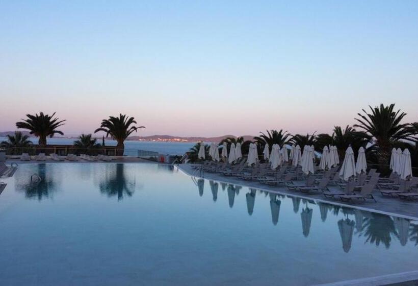 استراحتگاه Aristoteles Holiday Hotel And Spa