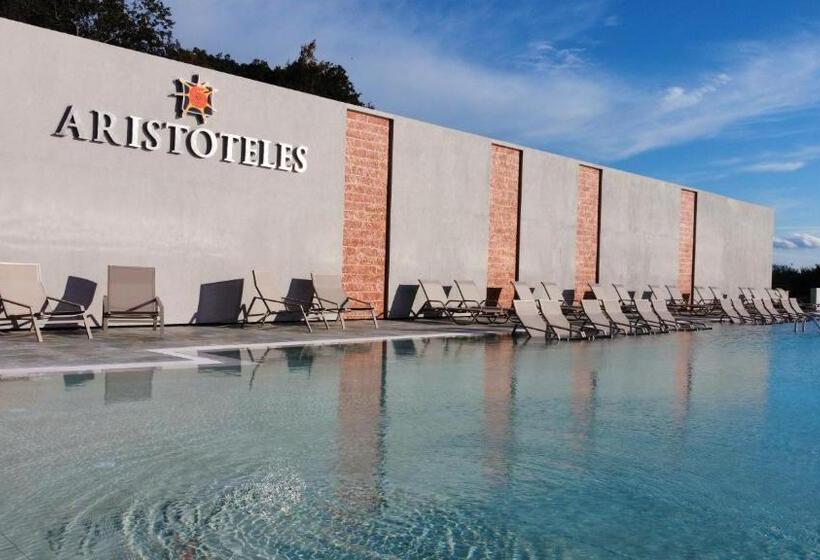 استراحتگاه Aristoteles Holiday Hotel And Spa