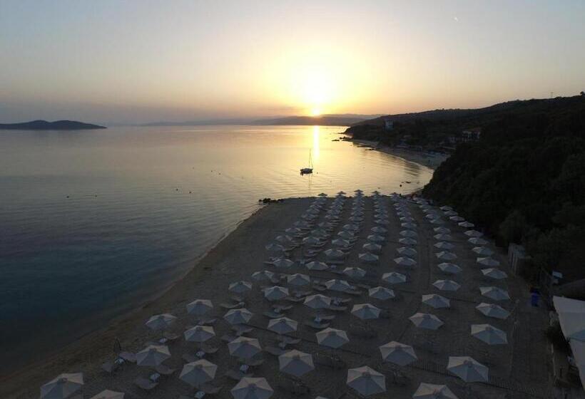 استراحتگاه Aristoteles Holiday Hotel And Spa