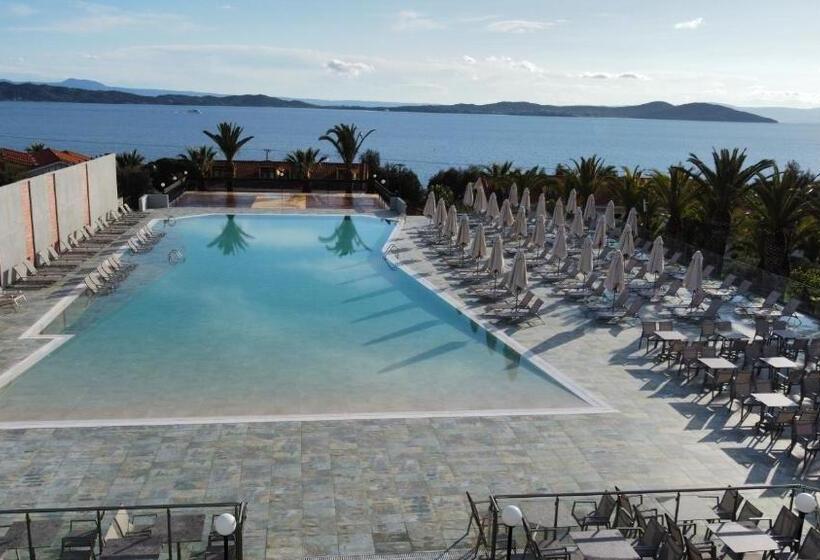 استراحتگاه Aristoteles Holiday Hotel And Spa